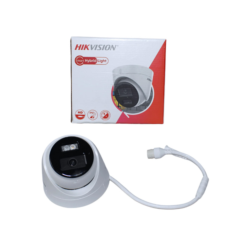 دوربین تحت شبکه هایک ویژن DS-2CD1323G2-LIU در کنار جعبه