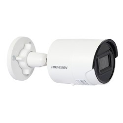 دوربین مداربسته هایک ویژن مدل DS-2CD2086G2-I که رنگ آن سفید است و به سمت راست چرخیده است 