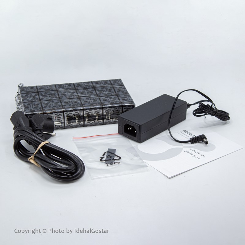 محتویات جعبه سوئیچ شبکه NGS-F1006P-A